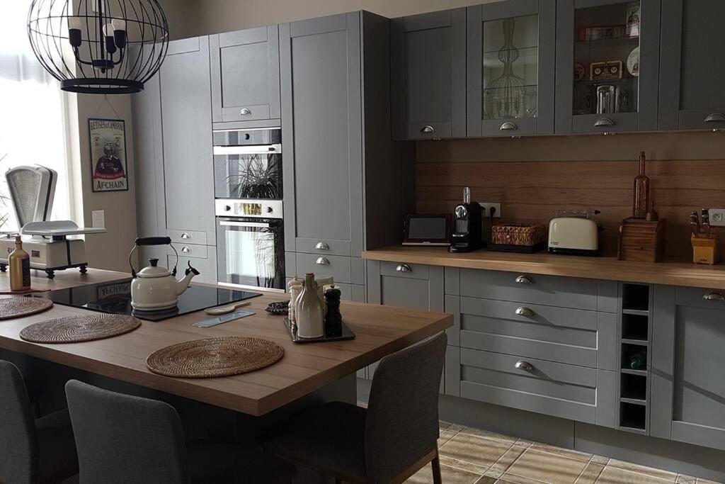 Le Pigeonnier / Gite De Charme 1 A 4 Pers 80 M² Cambrai Eksteriør bilde